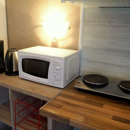 Appartement Etape Proche Mer - Pas De Tv Ni De Wifi 布雷阿勒